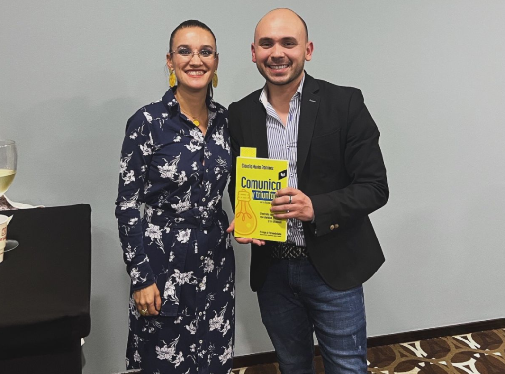 Lanzamiento Comunica, y triunfarás, Bogotá, Claudia María Ramírez