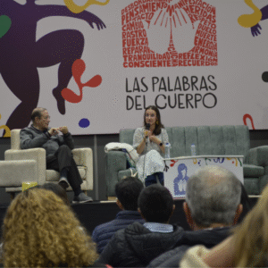 Claudia María Ramírez, FILBo, 2025, presentación "Comunica, y triunfarás"